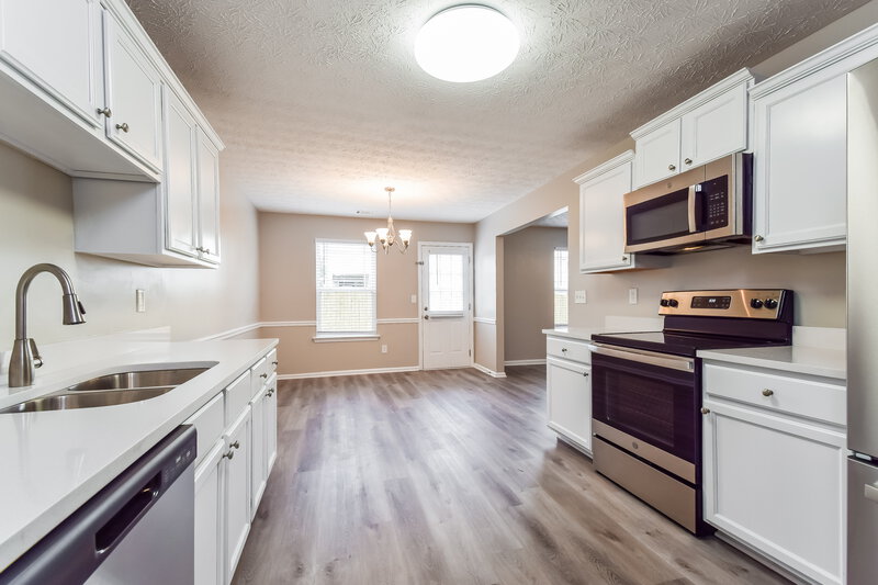 2,340/Mo, 1444 Arbor Place Dr Morrow, GA 30260 Kitchen View