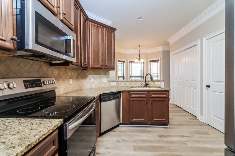 2,195/Mo, 322 Stillwood Dr Newnan, GA 30265 Kitchen View