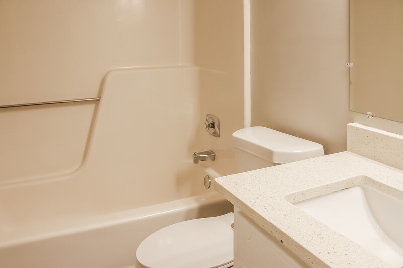 1,615/Mo, 1664 Cherry Hill Rd SW Conyers, GA 30094 Main Bathroom View