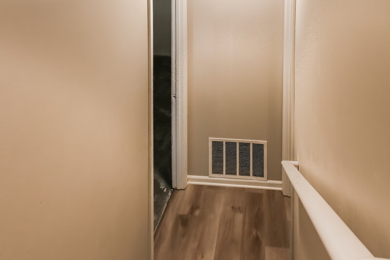 1,615/Mo, 1664 Cherry Hill Rd SW Conyers, GA 30094 Hallway View