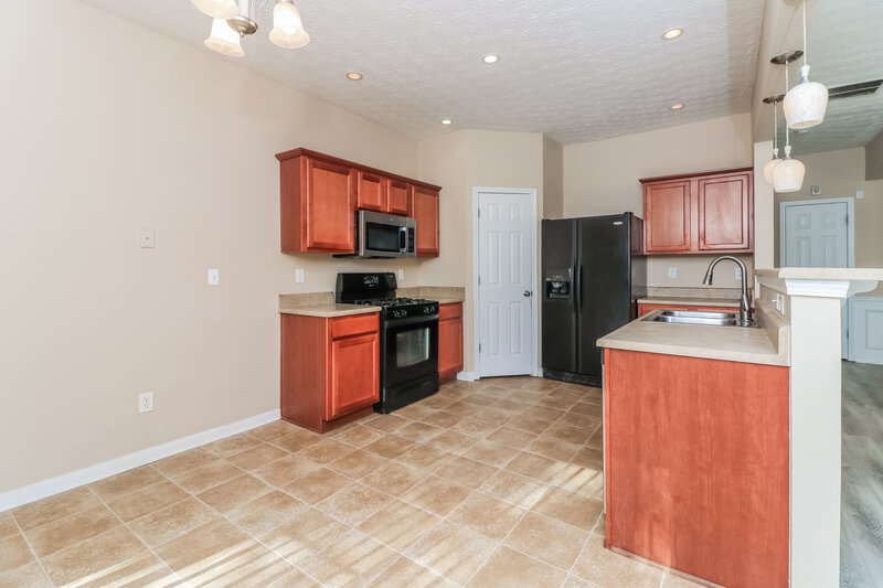 1,920/Mo, 900 Gardenia Curv Canton, GA 30114 Kitchen View 2