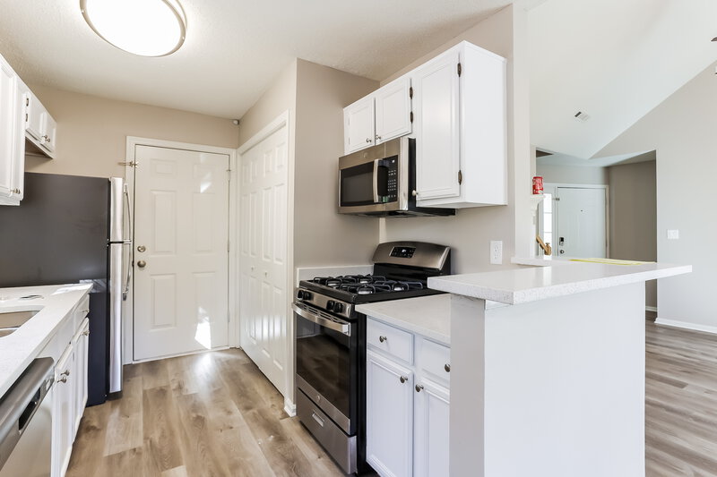 1,910/Mo, 150 S Fairfield Dr Peachtree City, GA 30269 Misc View 6