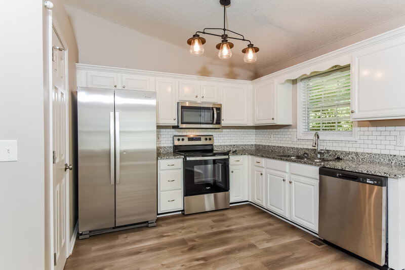 1,805/Mo, 304 Gun Range Rd Dallas, GA 30132 Kitchen View