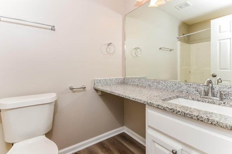 1,805/Mo, 304 Gun Range Rd Dallas, GA 30132 Main Bathroom View 2