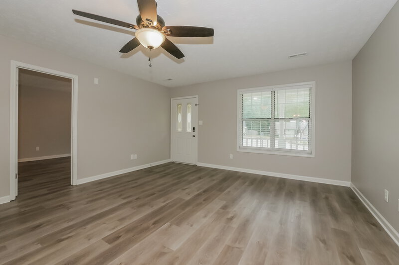 1,955/Mo, 560 Cornwallis Way Fayetteville, GA 30214 Living Room View