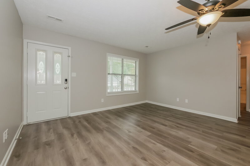 1,955/Mo, 560 Cornwallis Way Fayetteville, GA 30214 Living Room View 2