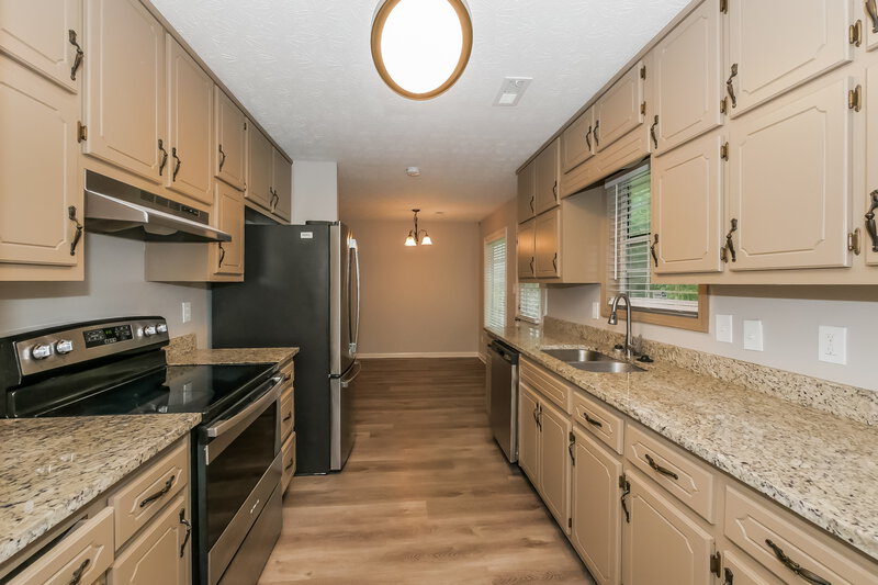 1,955/Mo, 560 Cornwallis Way Fayetteville, GA 30214 Kitchen View