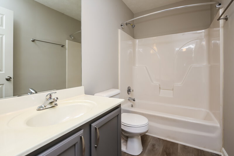 2,230/Mo, 314 Springhaven Rd Lawrenceville, GA 30046 Bathroom View