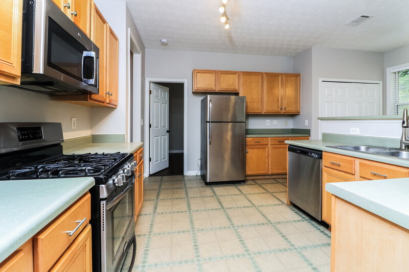 2,780/Mo, 109 Diamond Ridge Ave Canton, GA 30114 Kitchen View