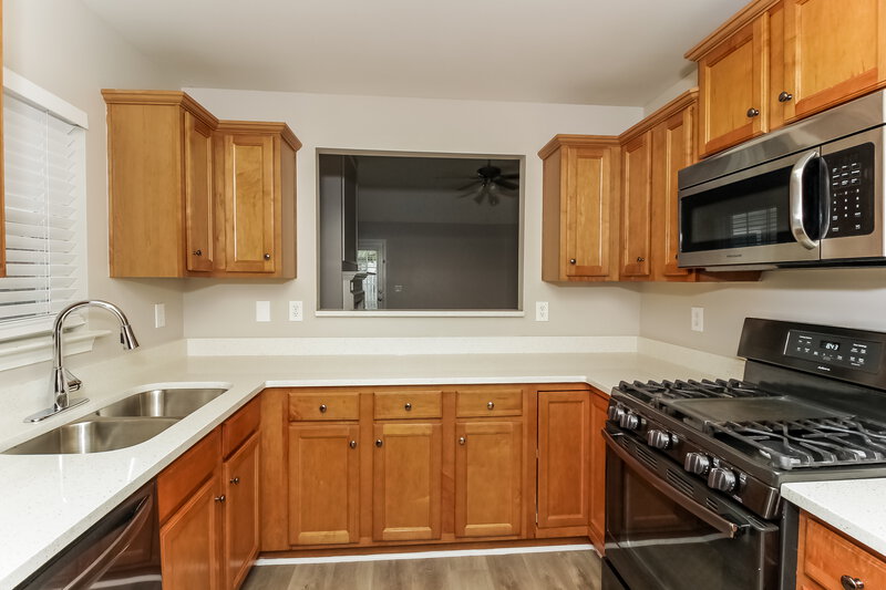 1,770/Mo, 254 Highland Falls Blvd Hiram, GA 30141 Kitchen View 2