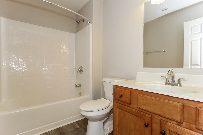 1,770/Mo, 254 Highland Falls Blvd Hiram, GA 30141 Main Bathroom View
