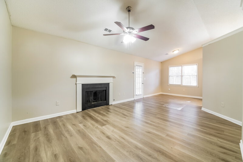 1,665/Mo, 76 Villa Rosa Dr Temple, GA 30179 Living Room View