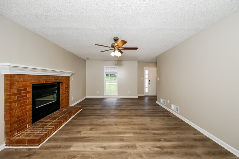 1,995/Mo, 4178 Irish Highland Dr Powder Springs, GA 30127 Living Room View 2