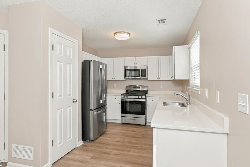 2,105/Mo, 2311 McMurry Dr Powder Springs, GA 30127 Kitchen View