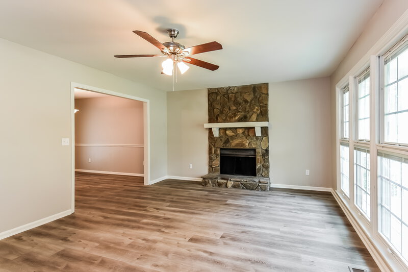 2,305/Mo, 3138 Calumet Pl NW Kennesaw, GA 30152 Living Room View 2