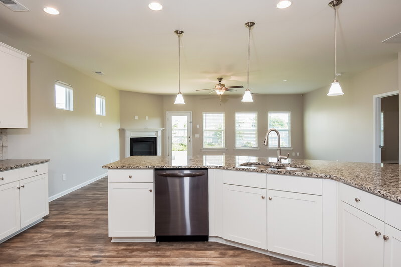 2,270/Mo, 15 Keystone Ln Adairsville, GA 30103 No Caption View 2