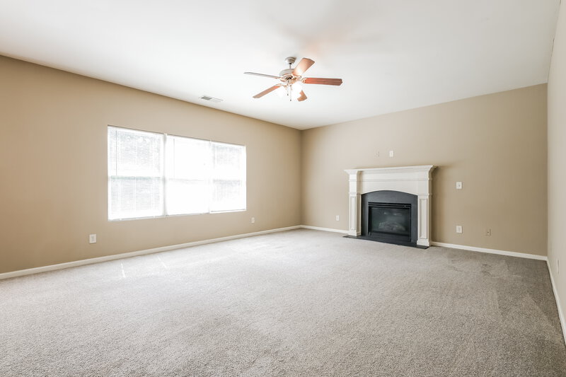2,135/Mo, 1088 Sandy Bank Ct Auburn, GA 30011 Living Room View