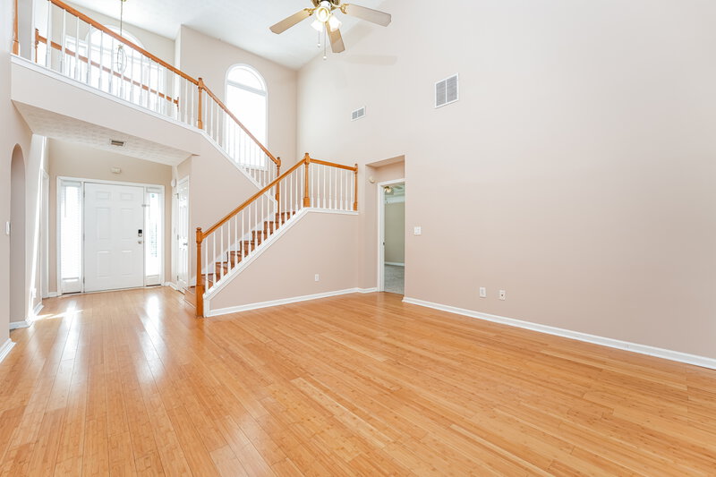 2,270/Mo, 830 Georgian Hills Dr Lawrenceville, GA 30045 Living Room View 2