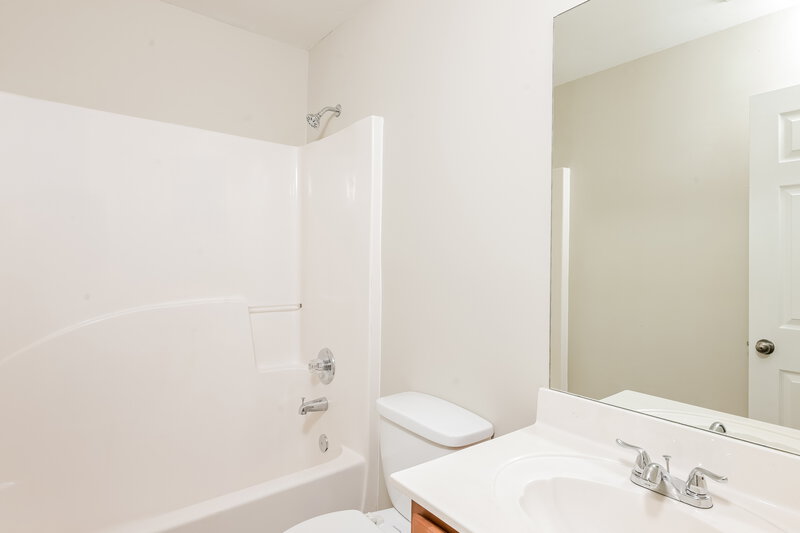 2,240/Mo, 2104 Tidal Cv Lawrenceville, GA 30043 Bathroom View