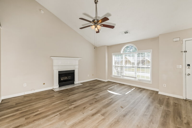 2,275/Mo, 335 Shadetree Ln Lawrenceville, GA 30044 Living Room View
