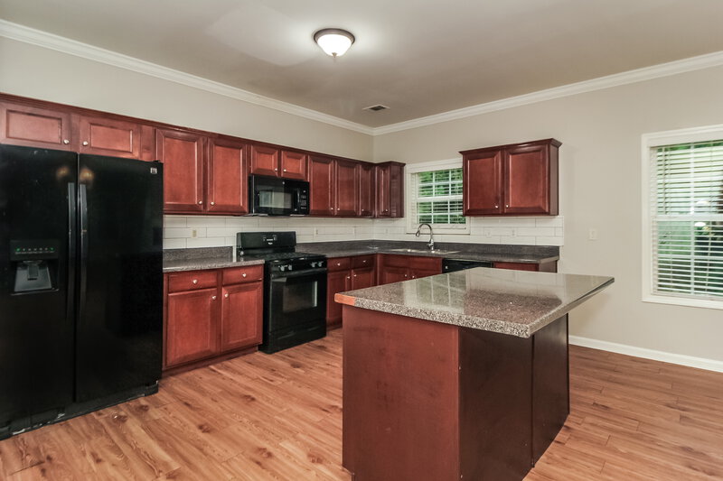3,600/Mo, 2590 Harrison Mill Dr Douglasville, GA 30135 Kitchen View
