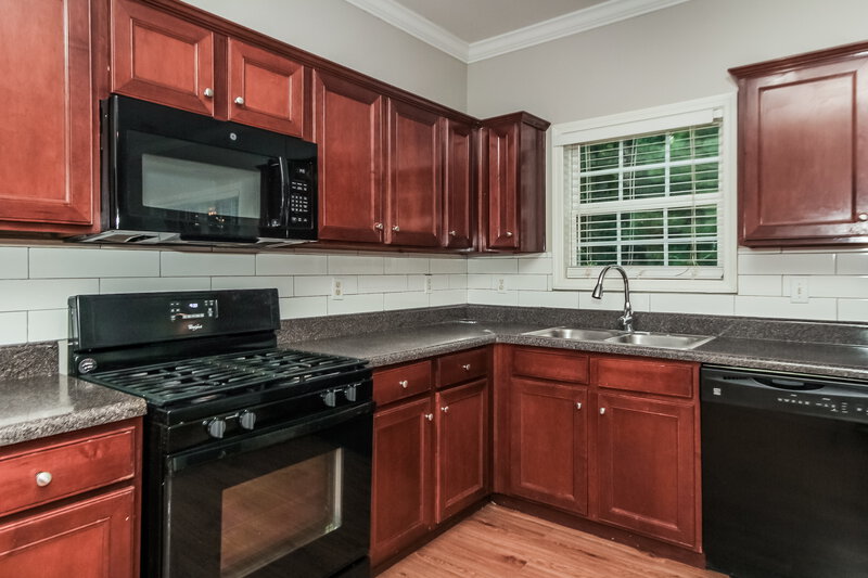 3,600/Mo, 2590 Harrison Mill Dr Douglasville, GA 30135 Kitchen View 2