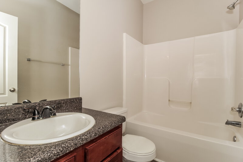 3,600/Mo, 2590 Harrison Mill Dr Douglasville, GA 30135 Bathroom View