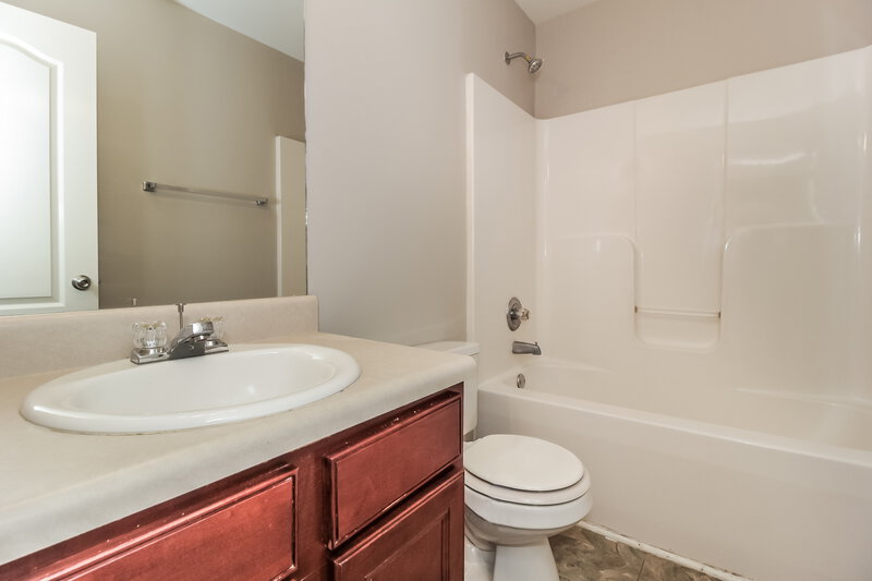 3,600/Mo, 2590 Harrison Mill Dr Douglasville, GA 30135 Bathroom View 2