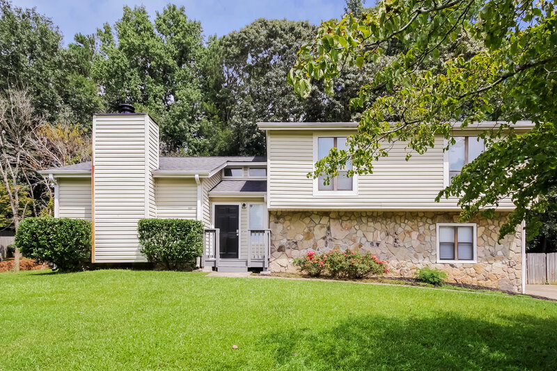 2,070/Mo, 2360 Ambassador Dr Lithia Springs, GA 30122 External View