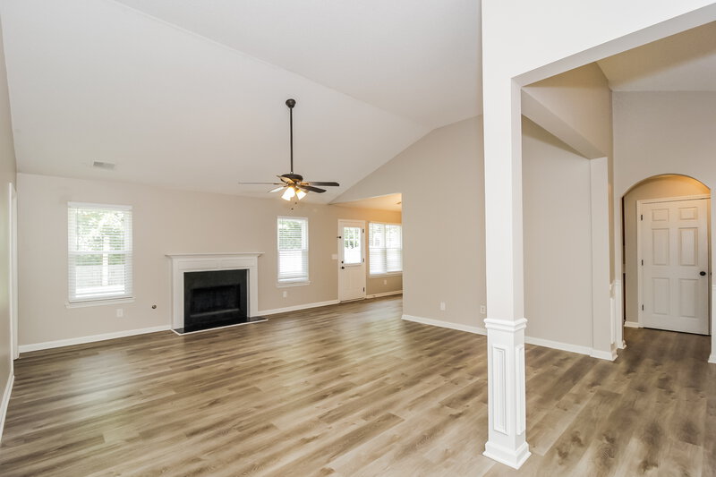 1,795/Mo, 526 Firethorn Ct Villa Rica, GA 30180 Living Room View 3