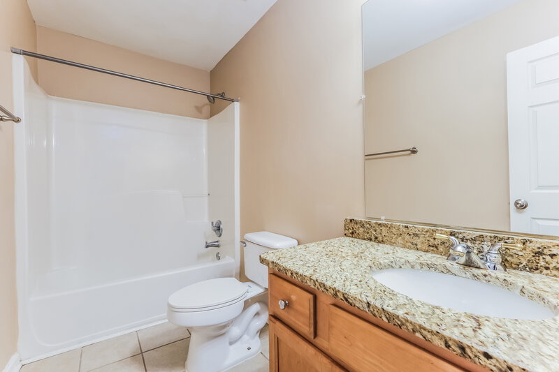 2,180/Mo, 4563 Howell Farms Rd NW Acworth, GA 30101 Bathroom View