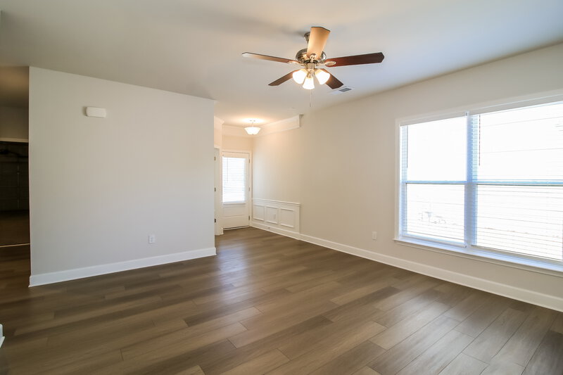 1,815/Mo, 119 Alcovy Ct Griffin, GA 30223 Living Room View 2
