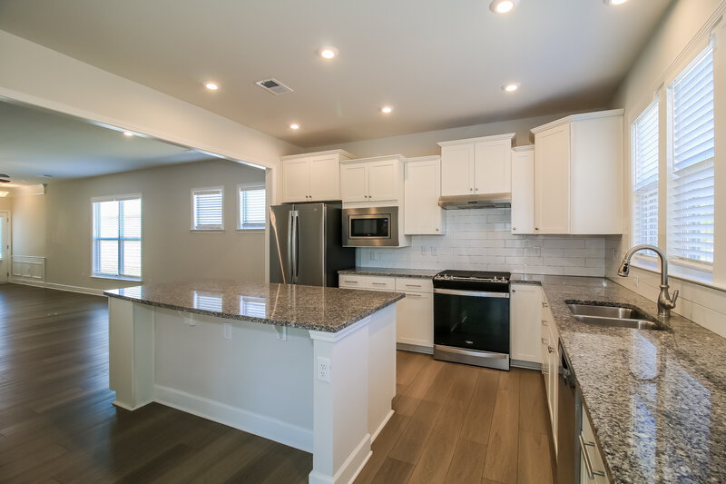 1,815/Mo, 119 Alcovy Ct Griffin, GA 30223 Kitchen View 2