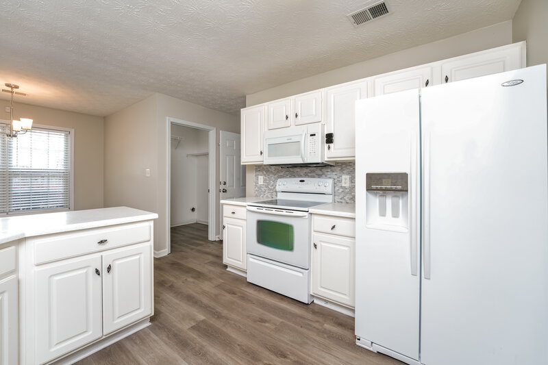 2,155/Mo, 4289 Duncan Ives Dr Buford, GA 30519 Kitchen View 2