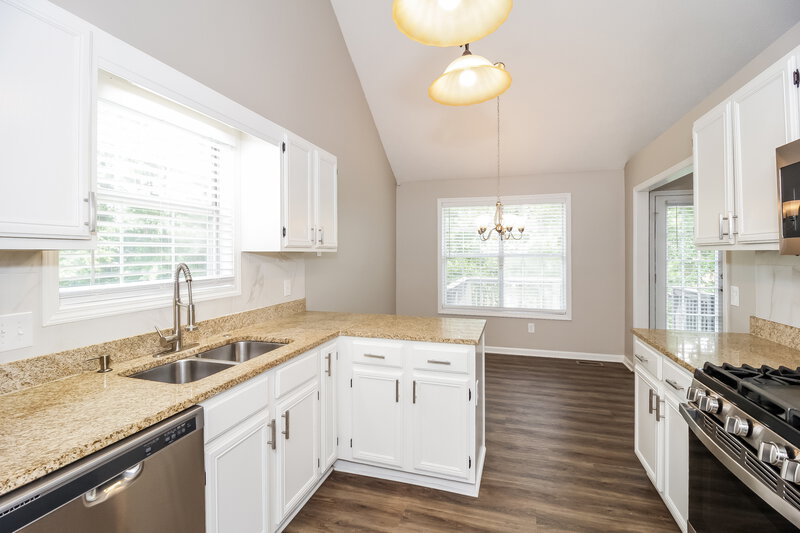 2,410/Mo, 2869 Overlake Run Powder Springs, GA 30127 Kitchen View