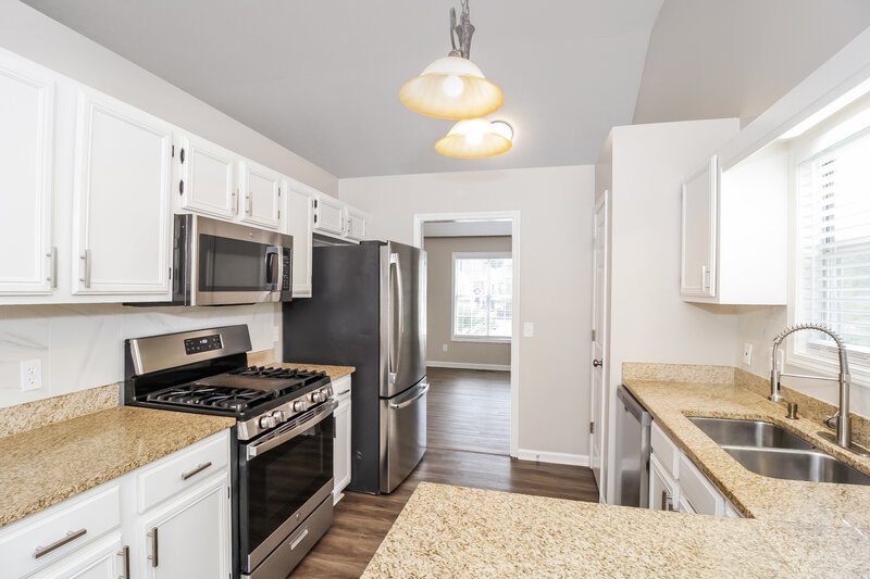 2,410/Mo, 2869 Overlake Run Powder Springs, GA 30127 Kitchen View 2