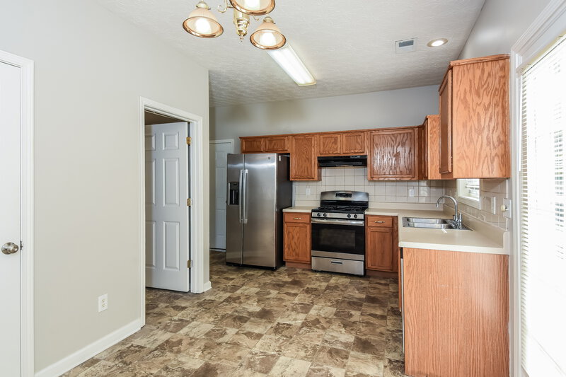 2,010/Mo, 2217 Baker Carter Dr Loganville, GA 30052 Kitchen View