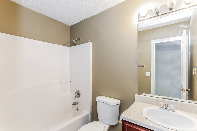 2,275/Mo, 4809 Triger Ln Fairburn, GA 30213 Bathroom View