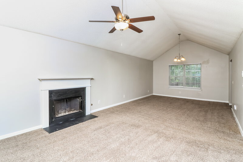 3,360/Mo, 3857 Merryweather Trl Austell, GA 30106 Living Room View 3