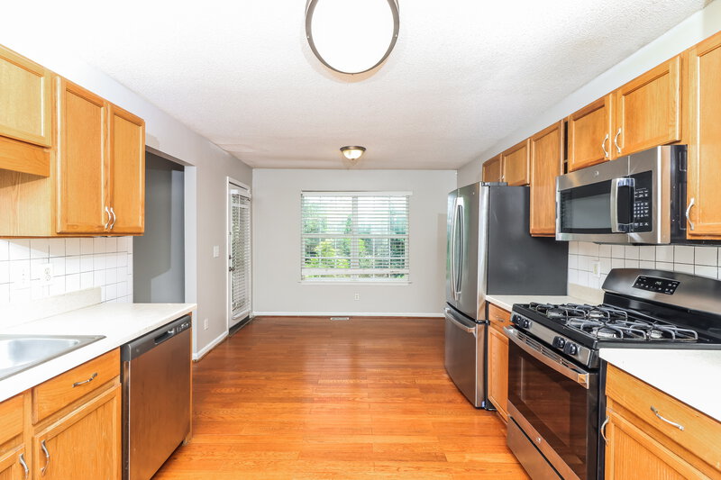 3,360/Mo, 3857 Merryweather Trl Austell, GA 30106 Kitchen View 2