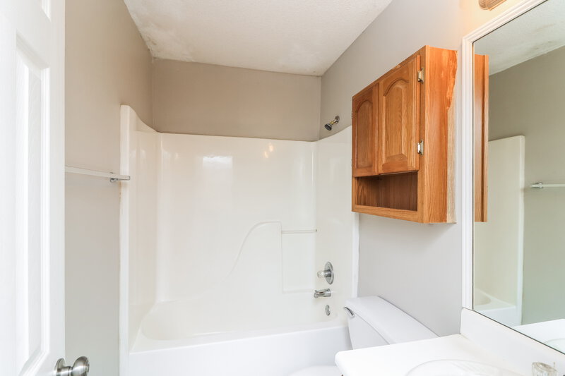 3,360/Mo, 3857 Merryweather Trl Austell, GA 30106 Bathroom View