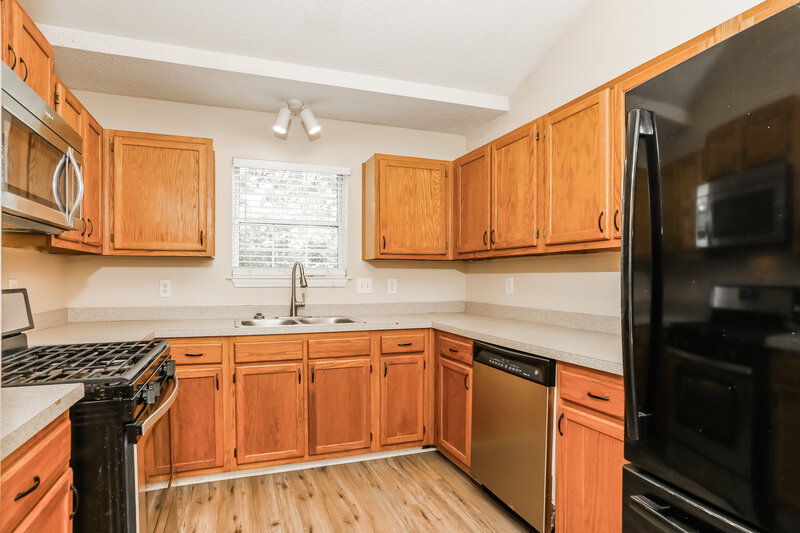 2,160/Mo, 3706 Wavetree Overlook NW Acworth, GA 30101 Kitchen View