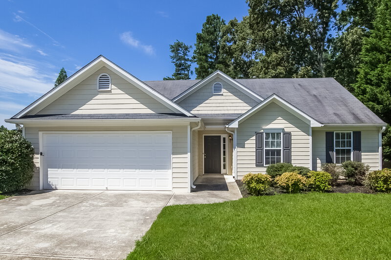 3 Bedroom House – 335 Lynn Katie Ct, Lawrenceville, GA 30045