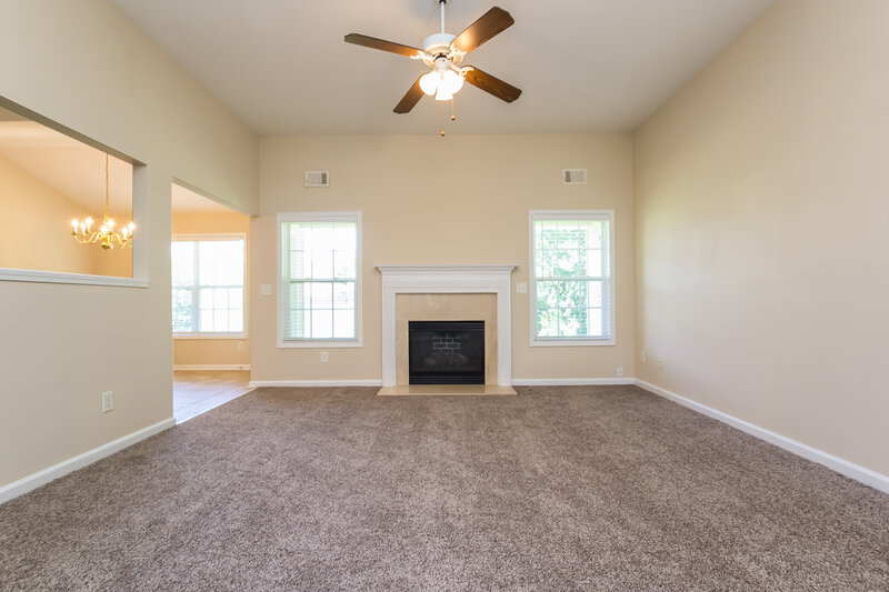 2,015/Mo, 335 Lynn Katie Ct Lawrenceville, GA 30045 Living Room View
