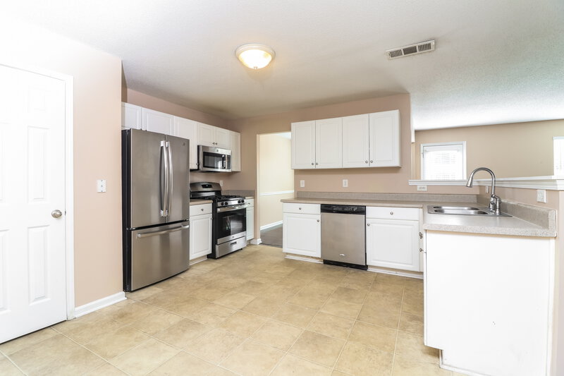 1,960/Mo, 3002 Summer Breeze Dr Villa Rica, GA 30180 Kitchen View 2