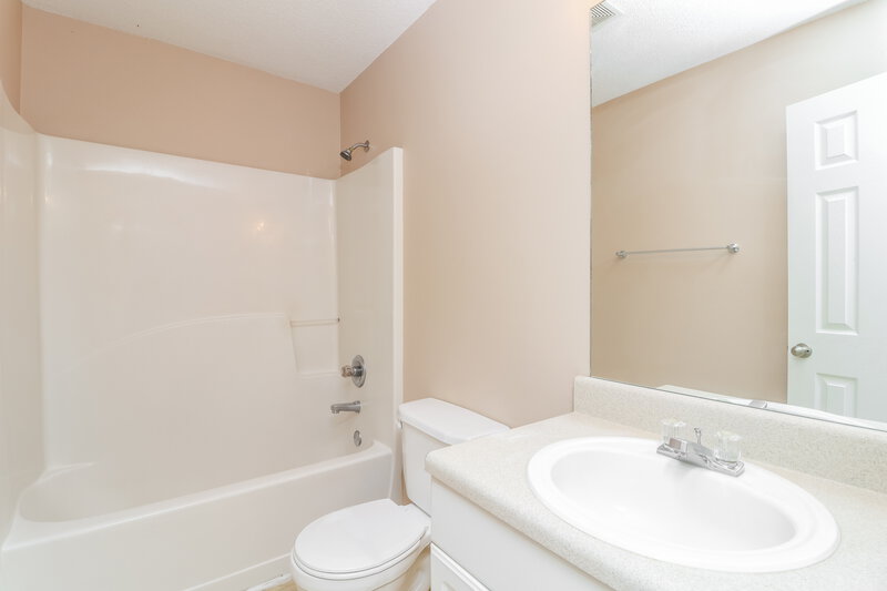 1,960/Mo, 3002 Summer Breeze Dr Villa Rica, GA 30180 Bathroom View