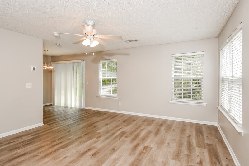 1,860/Mo, 176 Ilex Dr Canton, GA 30114 Living Room View