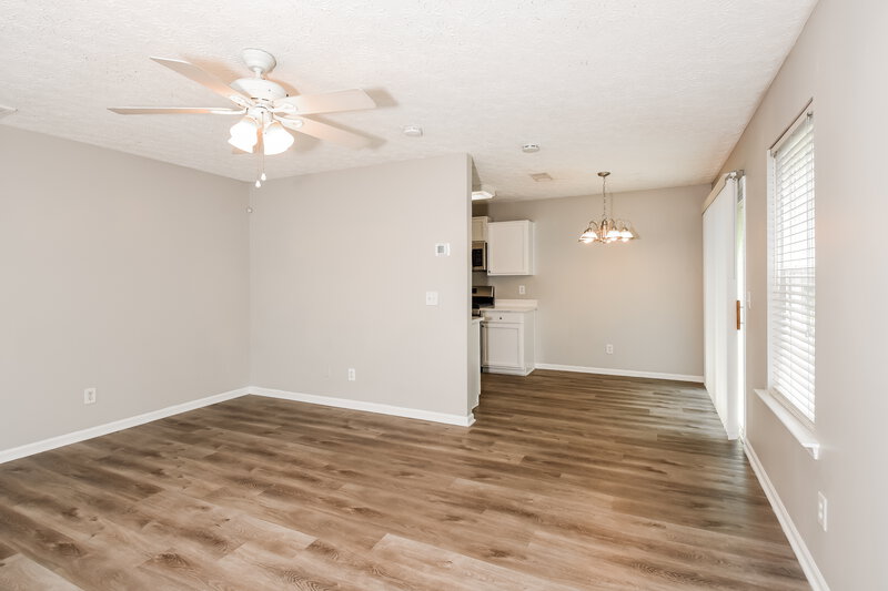 1,860/Mo, 176 Ilex Dr Canton, GA 30114 Living Room View 3