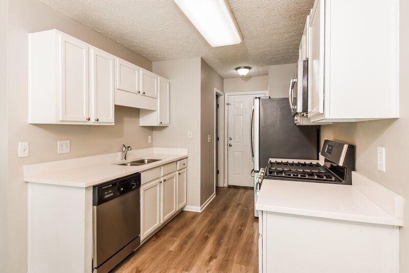 1,860/Mo, 176 Ilex Dr Canton, GA 30114 Kitchen View