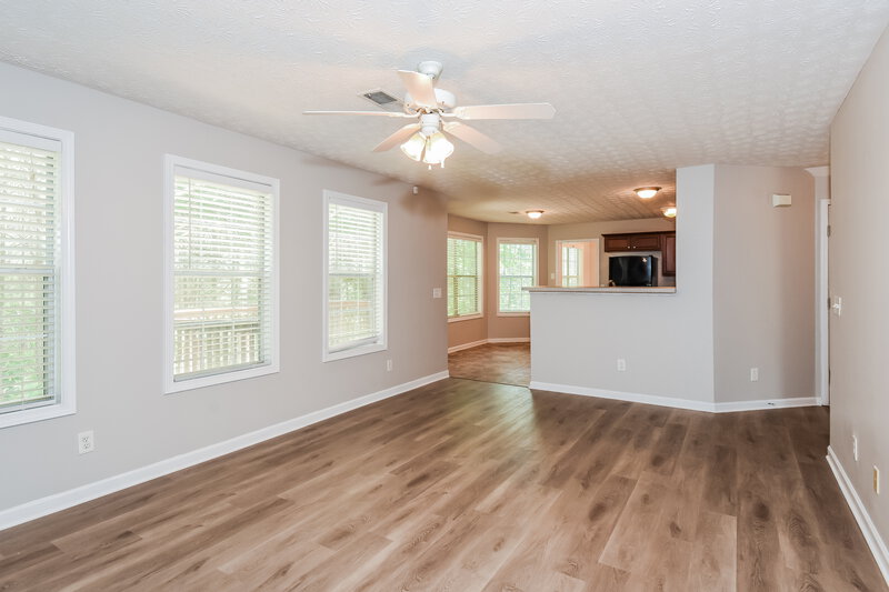 2,910/Mo, 2498 Tolliver Dr Ellenwood, GA 30294 Living Room View 2